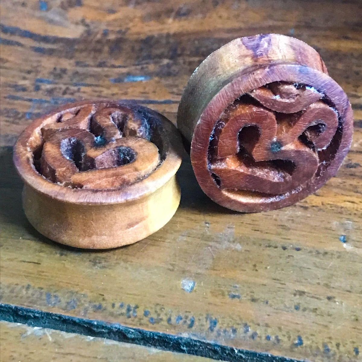 OM Sandalwood Ear Plugs (7/8 inch)