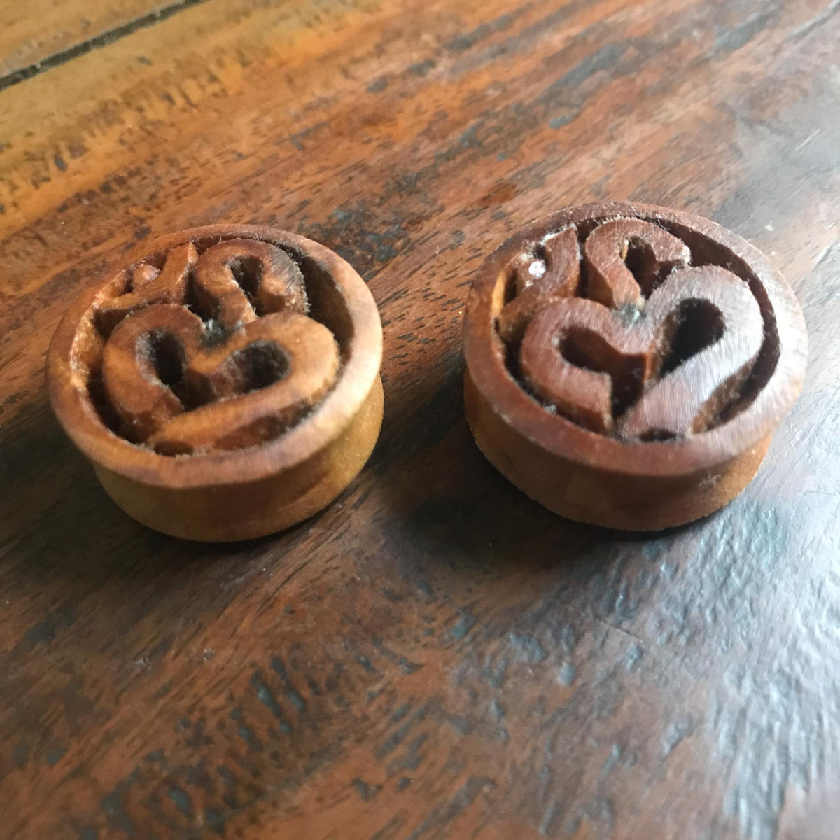 OM Sandalwood Ear Plugs (7/8 inch)