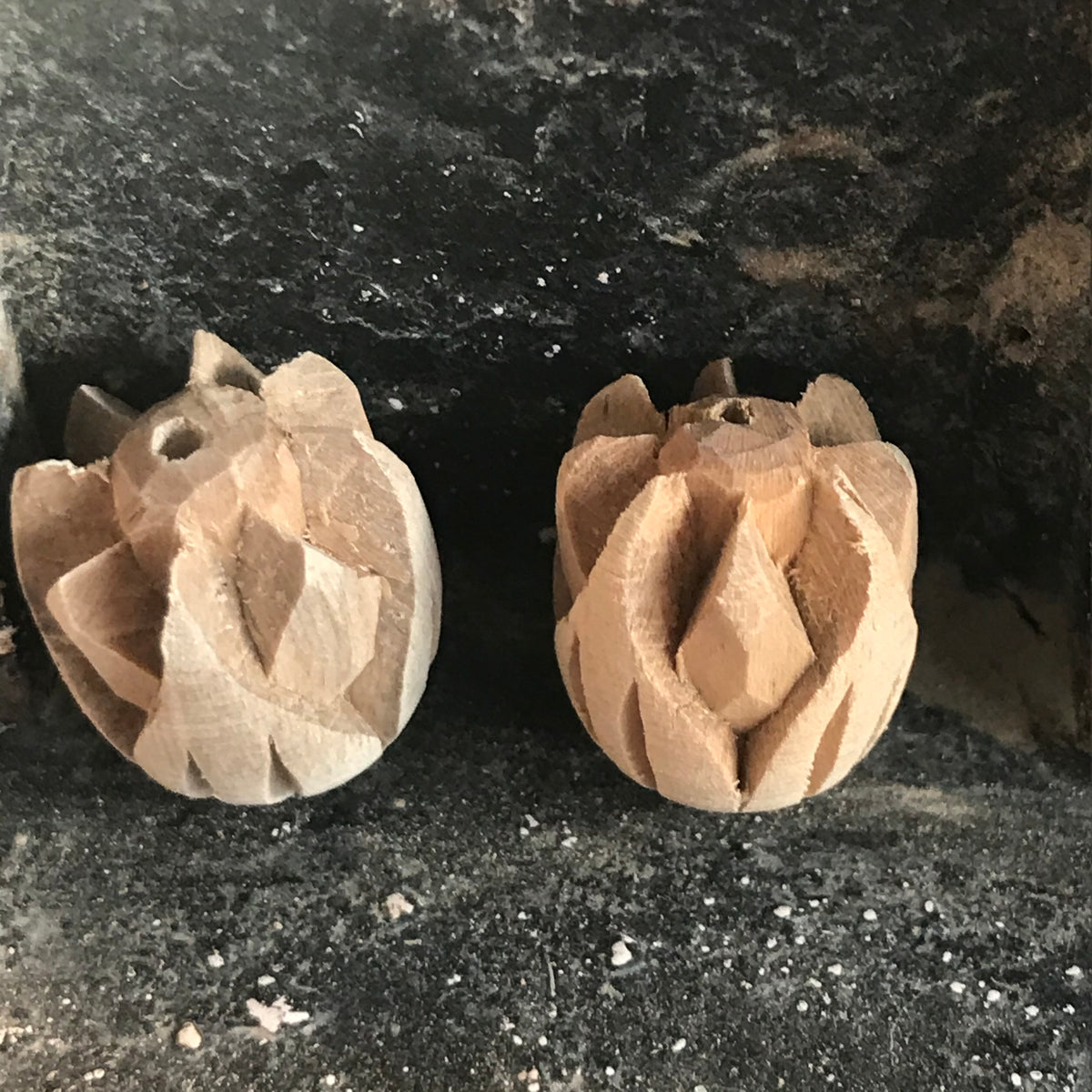 Lotus Blossom Tulsi Pendant (5pcs)