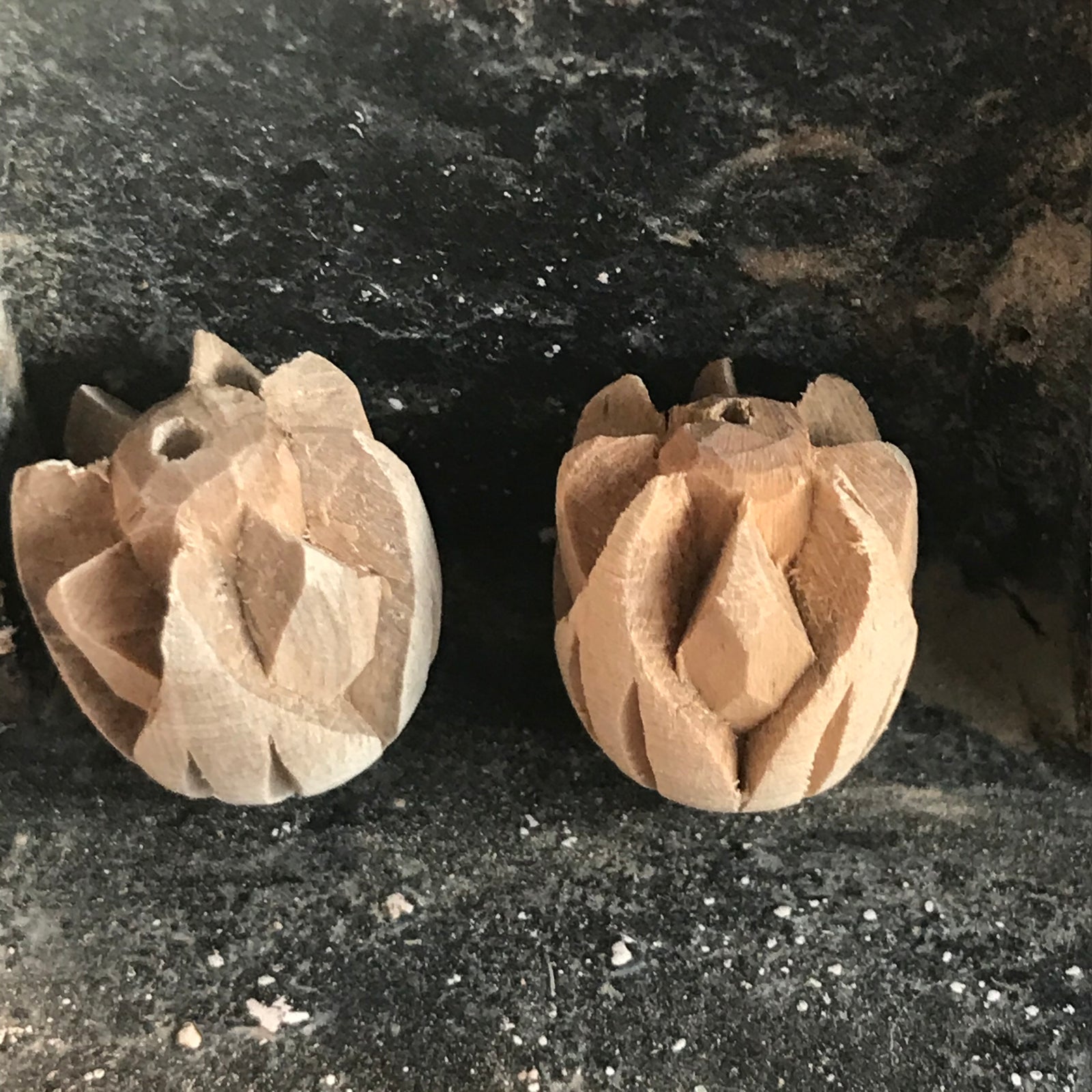 Lotus Blossom Tulsi Pendant (5pcs)