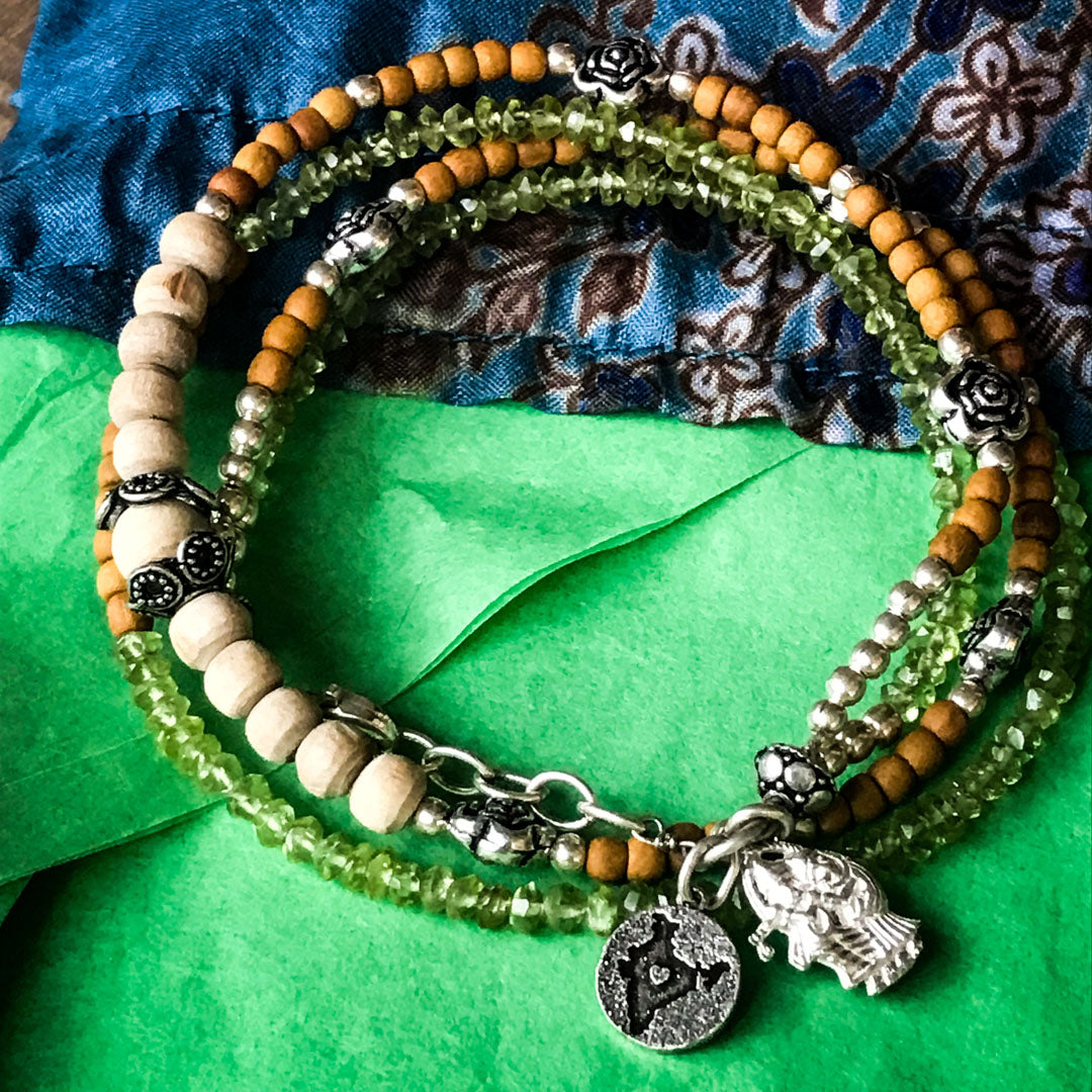 Peridot, Sandalwood &amp; Tulasi RadhaKrishna Wrap Bracelet IndiOdyssey