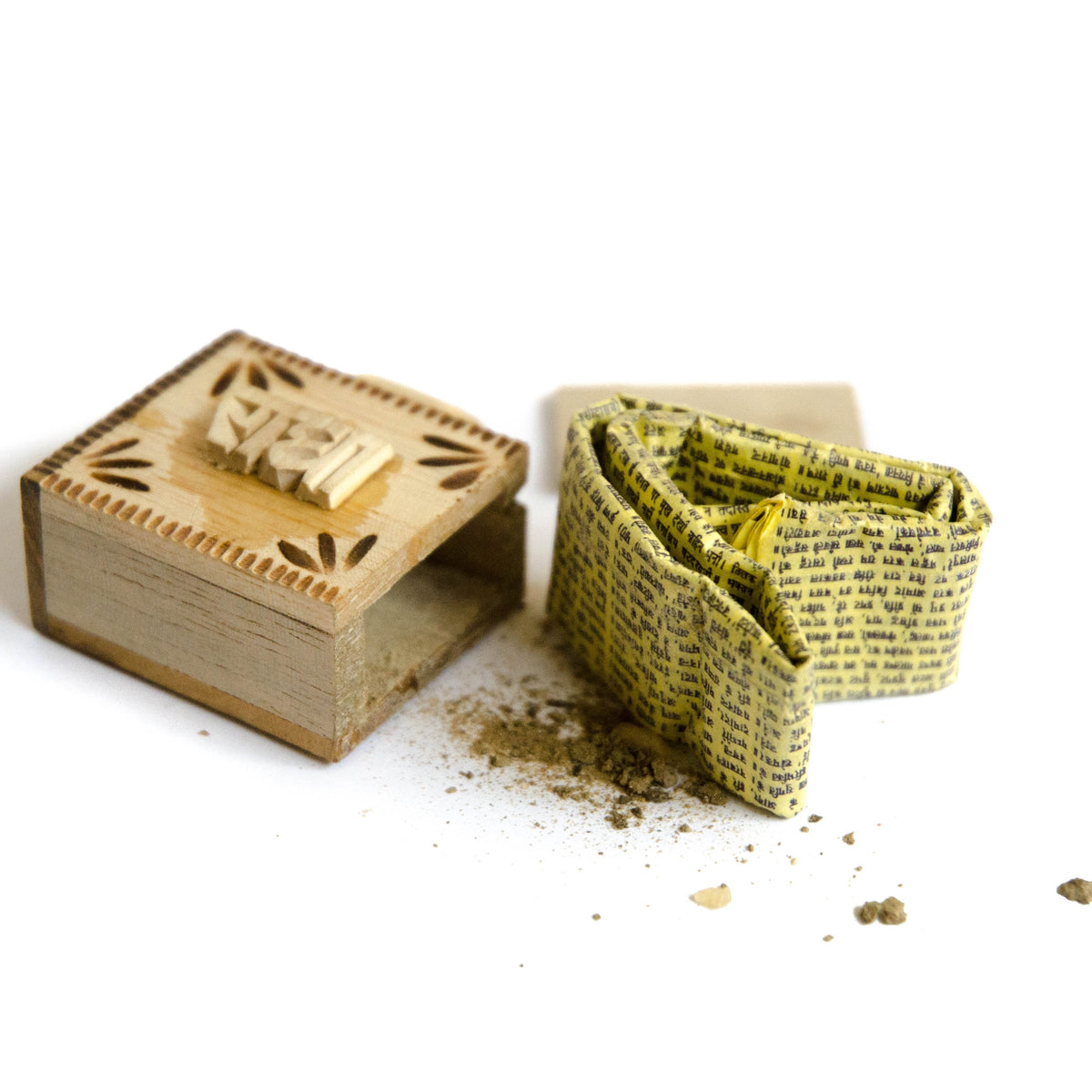 Tulsi Necklace Wood Kavach with Bhagavad Gita &amp; Vrindavan Dust