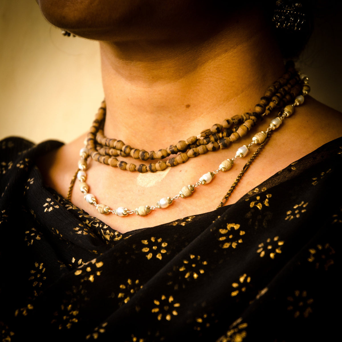 Tulsi and Pearls, Sm