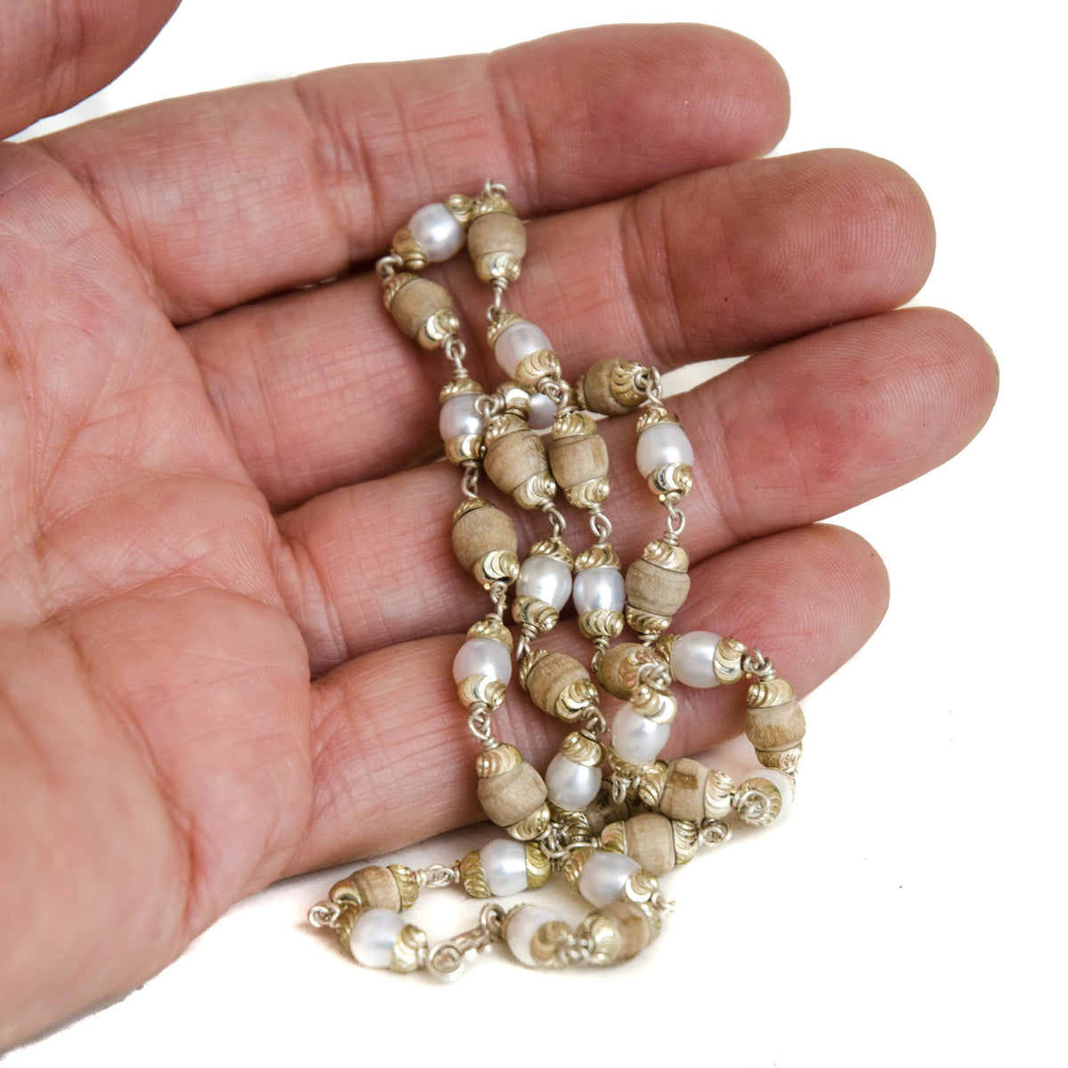 Tulsi and Pearls, Sm