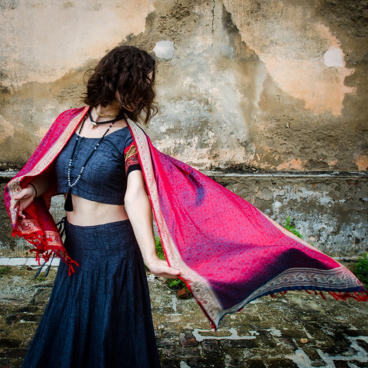 Banarasi Brocade Narrow Silk Shawl - Midnight